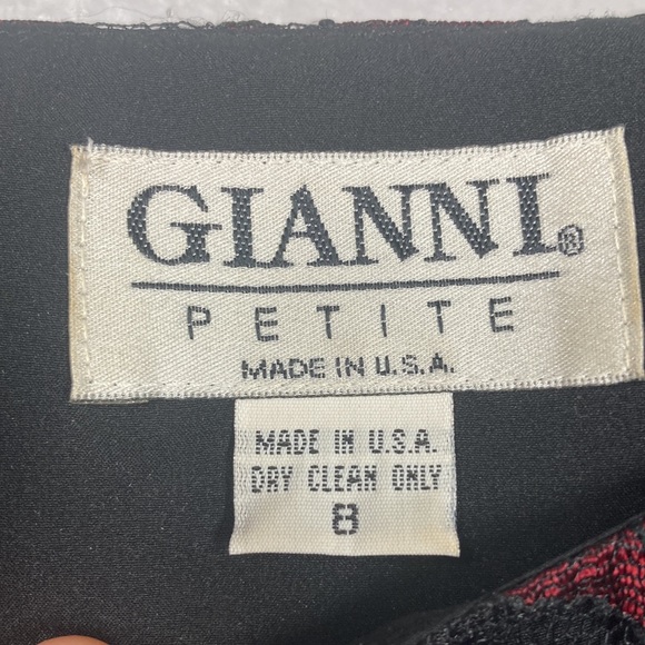 Gianni Petite Red & Black Lace Sleeveless Top Women's Size 8 - MADE IN U… - Picture 5 of 8